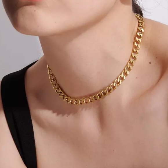 Jewelry - 💛Gold Plated Texture Cuban Necklace